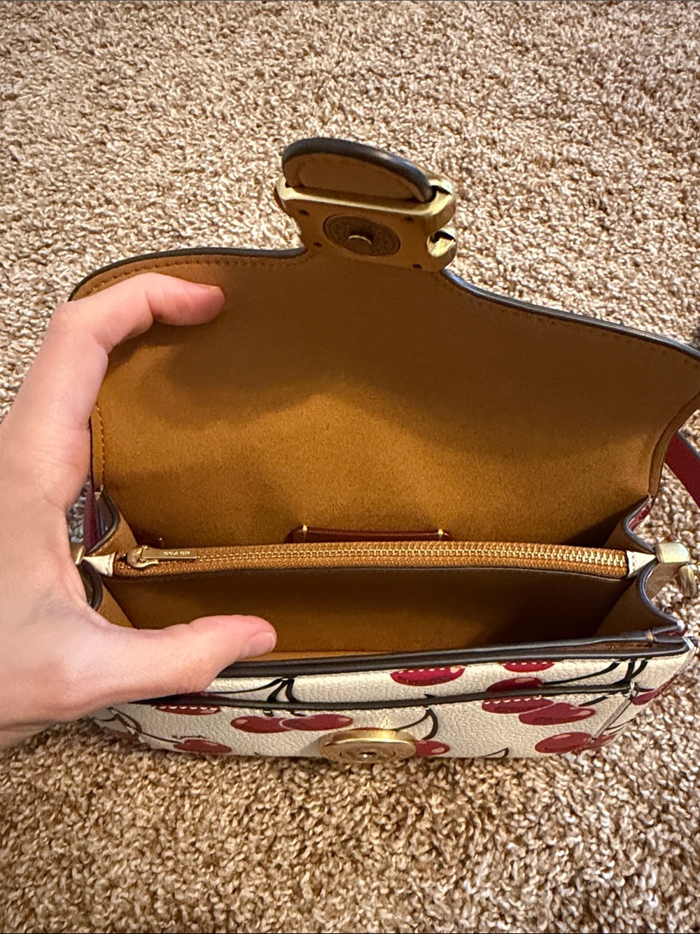 Coach Tabby 20 cherry print - Picture 2 of 3